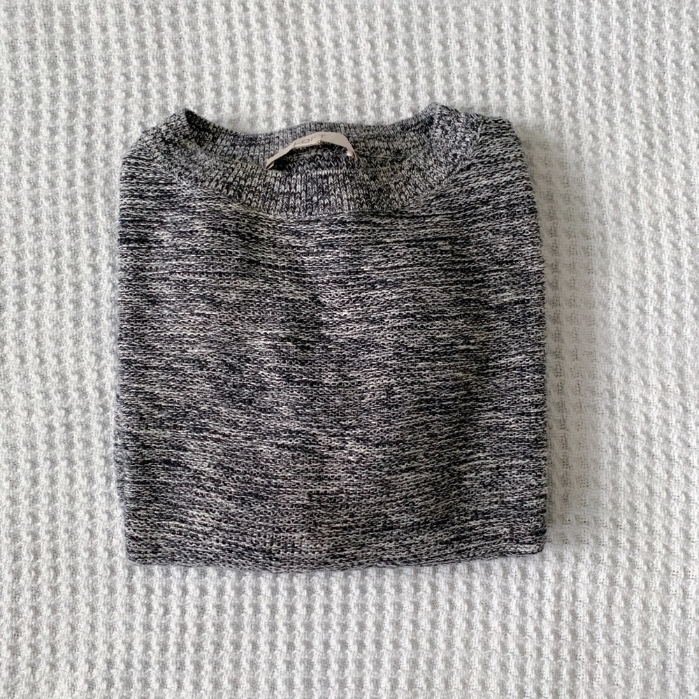 Cropped sweater
